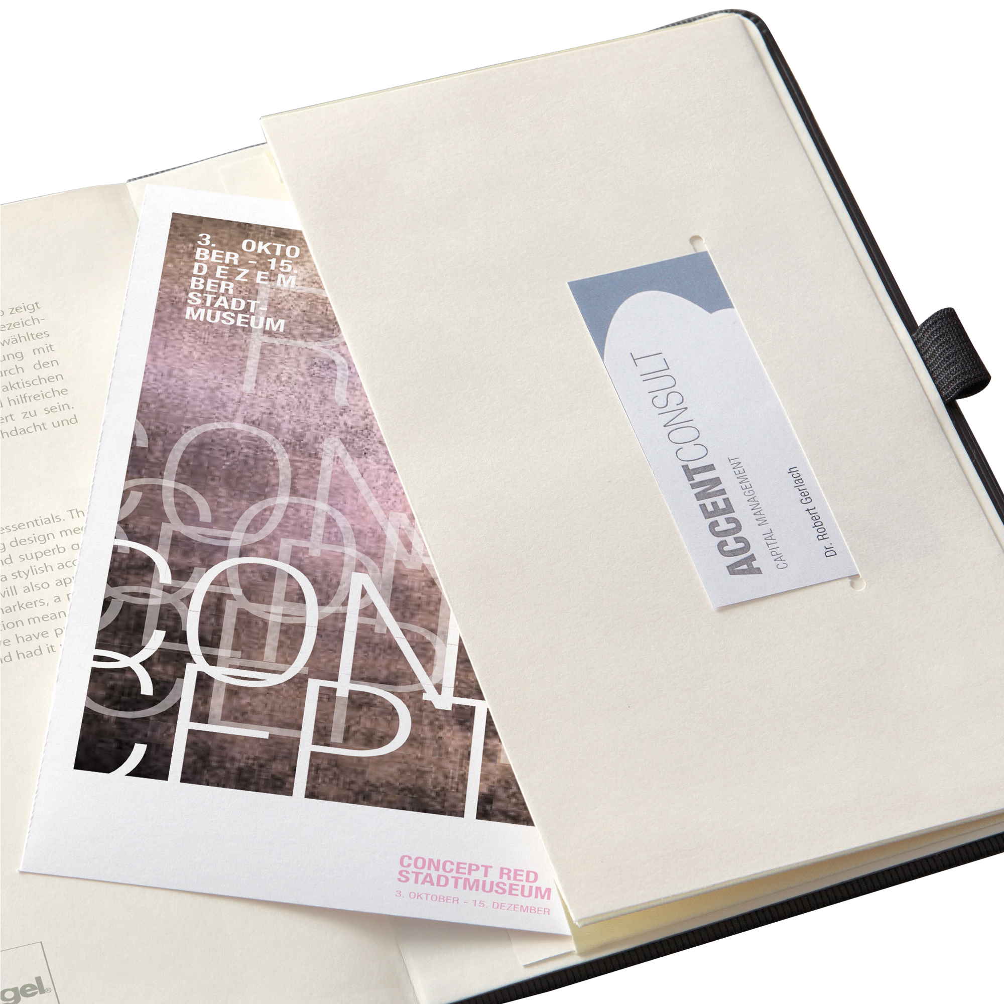 CONCEPTUM Notizbuch ca. DIN A4 liniert schwarz